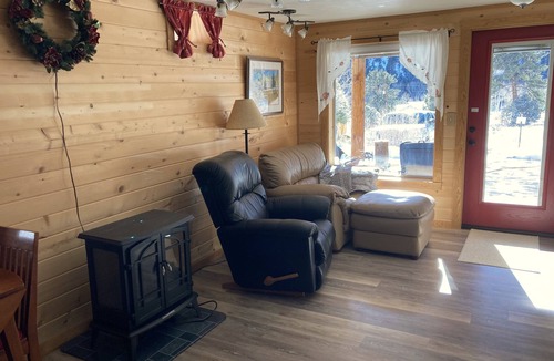 Buena Vista Cabin | Chalk Cliffs Hideaway ~ Gorgeous Views ~ Peaceful Location