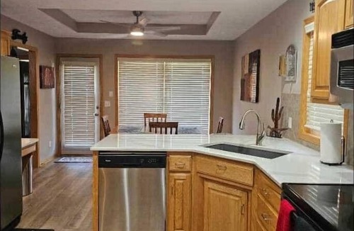 Chalco House | Charming 2-bedroom house in lovely Omaha with AC, WiFi.
