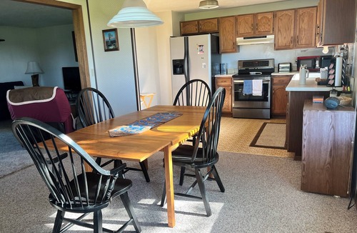 Rock County House | Charming 3 bedroom house in NE Sandhills on Hwy 20 outside yard for pets horses
