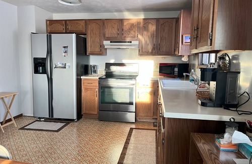 Rock County House | Charming 3 bedroom house in NE Sandhills on Hwy 20 outside yard for pets horses