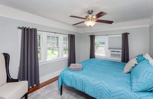 Ames House | Charming 3BR Modern Retreat