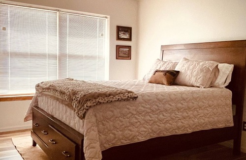 Sheridan County House | Charming 4 bedroom, 3 bath Country Home. Just minutes from Town