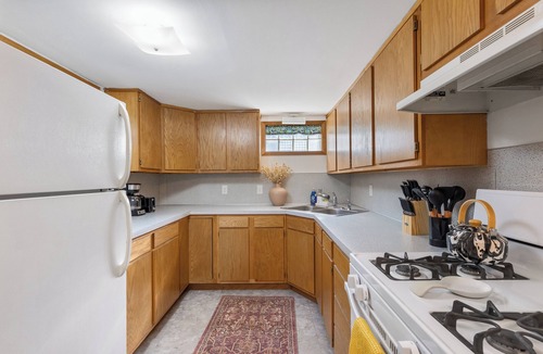 Medical Center House | Charming 4-bedroom house 2 bath house - 10 minutes from CWS in welcoming Omaha