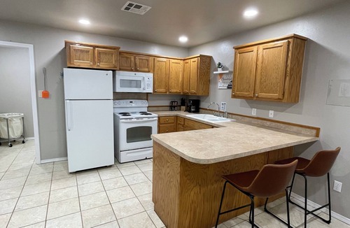 Ada Apartment | Charming and Clean- 2 Bedroom Duplex