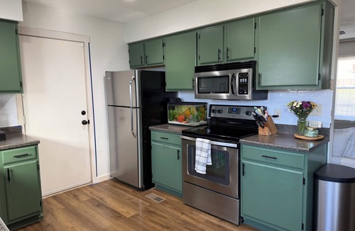 Oak Grove House | Charming and cozy, 3BR home, 25 min to Arrowhead ready for FIFA world cup