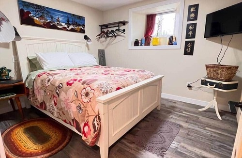 Estevan Bed & Breakfast | Charming Bed & Breakfast! 2