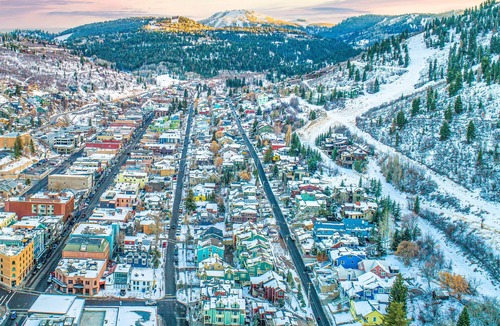 North Park City Condo | Charming condo in Park City with community hot tub.