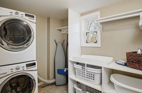 South Kansas City House | Charming Family Retreat Near IHOPKC 41
