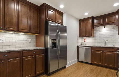 West Bend Apartment | Charming Getaway