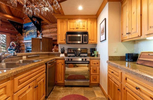 Mountain Village Cabin | Charming Log Cabin Retreat with Cozy Fireplace Escape in Telluride, Colorado