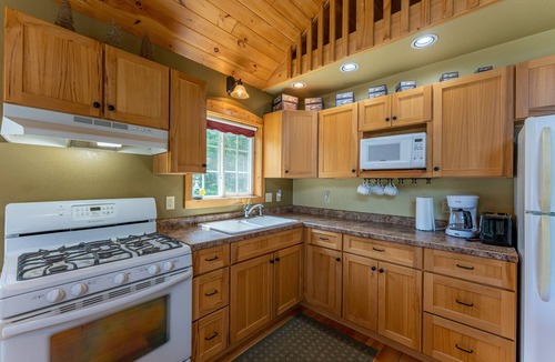 Tower Cabin | Charming & Private 2 BR Cabin on 9 Acres; Lake Access 1/4mi. Away, Ample Parking