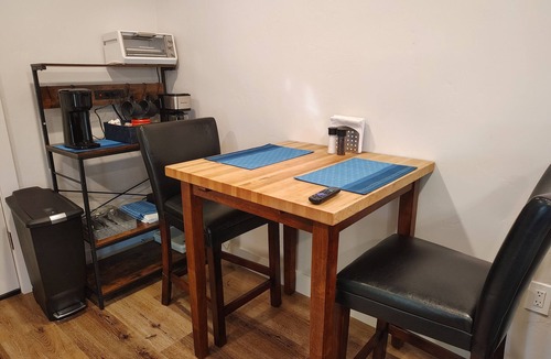 Ivins Apartment | Charming studio with WiFi, AC and heat in enchanting Ivins.
