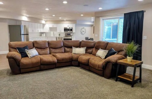 Highland House | Cheery and Bright four Bedroom Walkout Basement