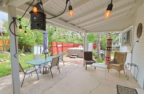 Skyway House | Cheyenne Chateau - Broadmoor Gem