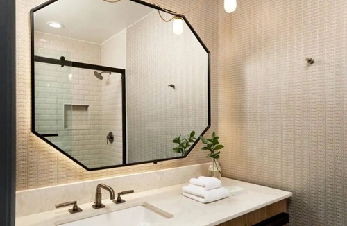 Downtown Denver Hotel | Chic Escape Near Coors Field | Pets Welcome | Premium Room with 2 Queen Beds