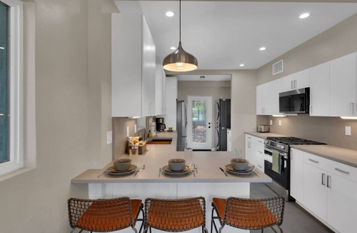 Blenman-Elm House | Chic Modern Home, Central Tucson