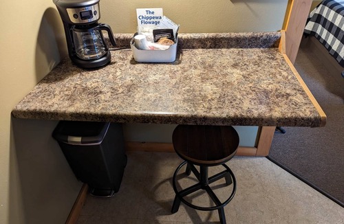 Hayward Apartment | Chip-Wa Lodging Room 4
