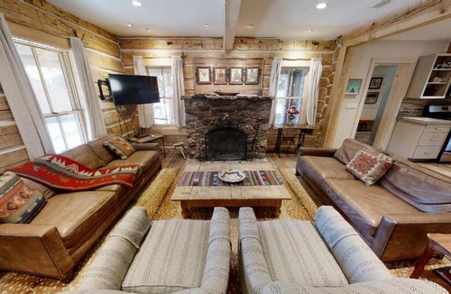 Red River House | Chula Vista Cabin