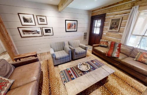 Red River House | Chula Vista Cabin