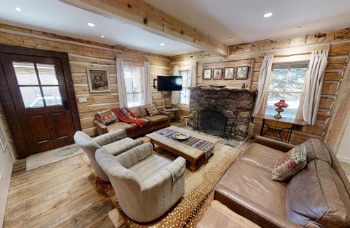 Red River House | Chula Vista Cabin