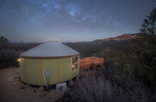 Glendale Cabin | Clifftop Mountain View Yurt. Hot Tub. Between Zion/Bryce #6