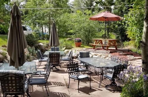 Summit Cove Condo | Close to Keystone, A-Basin, Copper and Breckenridge w/hot tub + pool - sleeps 8!