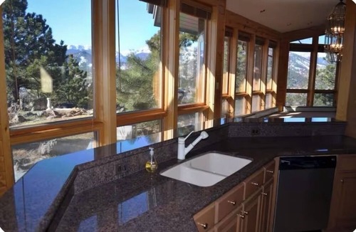 Estes Park House | Cloud 9- Hot Tub! Breathtaking Views! Close to town & RMNP Quiet & Serene
