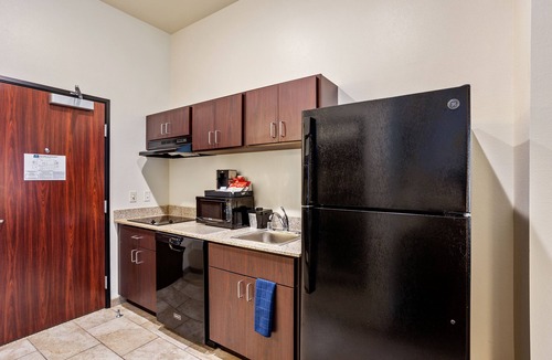 Little Chute Hotel | Cobblestone Hotel & Suites-Little Chute