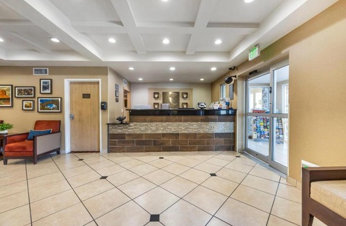 Lakeview Hotel | Comfort Inn & Suites Orem - Provo