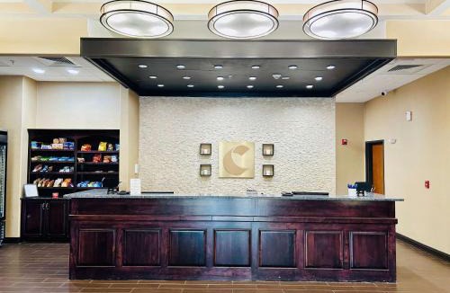 Shawnee Hotel | Comfort Inn & Suites Shawnee - Kansas City