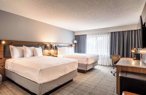 Richardson Hotel | Comfortable & Memorable Stay! With Private Balcony! Pool Access, Parking Onsite!