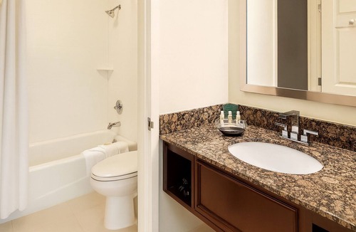 O'Hare Hotel | Comfortable Stay, Convenient Location! With Complimentary Airport Shuttle!