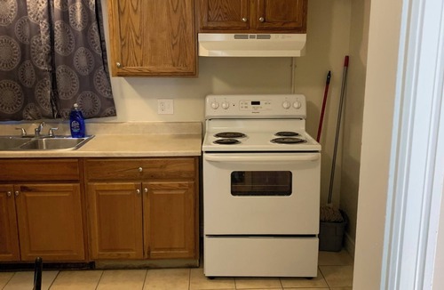 Westwood House | Comfy 3 bedroom get away.