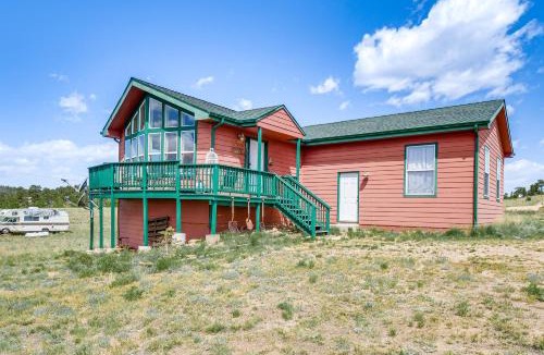 Indian Mountain House | Como Retreat with Mountain Views Near Hiking Trails