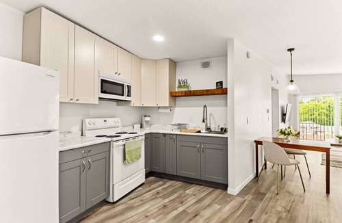 Orange Prairie Apartment | Concord C4 · Slice of the Good Life: Concord C4