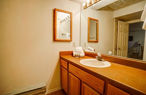 Angel Fire Condo | Condo two blocks from the Chile Express