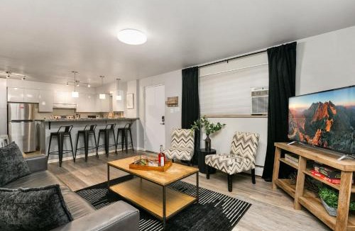 Old Town Apartment | Contemporary condo in the heart of Old Town