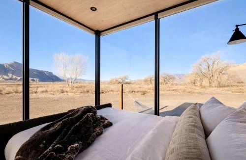 Torrey House | Contemporary Mirror Cabin Escape with Stargazing & Desert Views near Capitol Reef, Torrey Utah