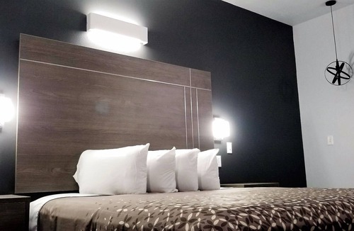 Conway Hotel | Continental Inn & Suites