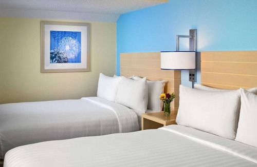 Eagan House | Convenient Stay in Minnesota, 3 Beautiful Units, Onsite Pool, Pets Allowed