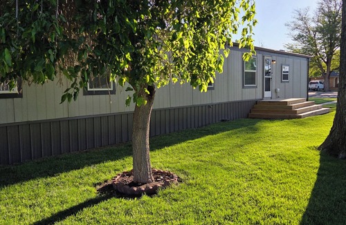 Copeland House | Copeland Family Getaway / Cozy Home on Main Street