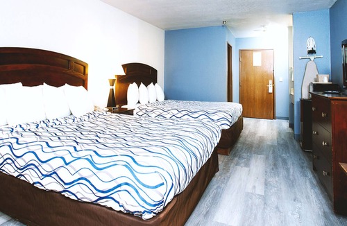 Park City House | Coratel Inn & Suites by Jasper Park City - Wichita North - EQBNS