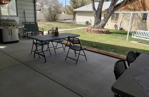 Lapoint House | Corporate Guest Charmer, Clean, and Well Cared For on 2 Acres- Blueys HappyPlace