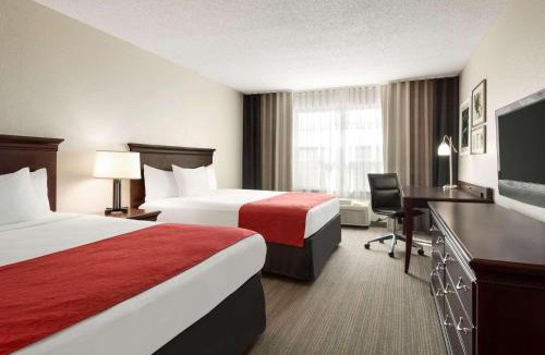 I-435 West KC-KS Hotel | Country Inn & Suites by Radisson, Kansas City at Village West, KS