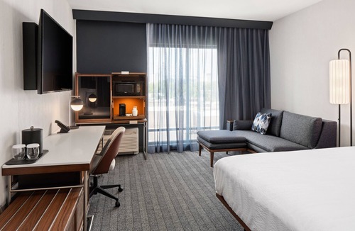 Owatonna Hotel | Courtyard by Marriott Owatonna Downtown