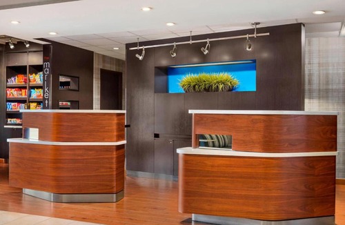 Springfield Hotel | Courtyard by Marriott Springfield