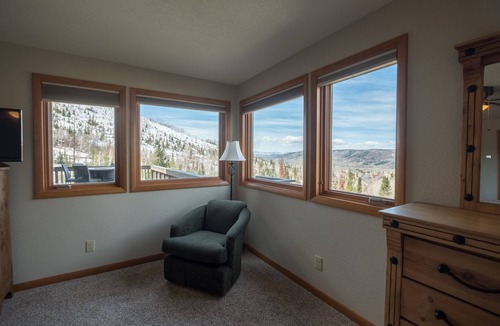 Steamboat Springs House | Coveted large home, ski-in ski-out location