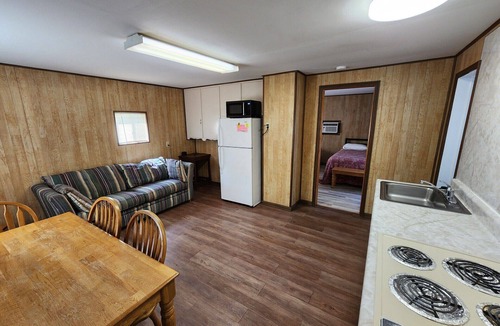 Lemoyne Cabin | Cozy 1-bedroom cabin in serene Lemoyne with AC