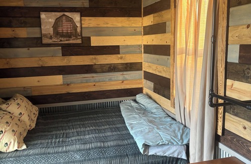 Protection Cabin | Cozy 1-bedroom cabin in Protection with cool AC