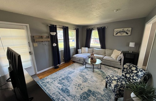 Fort Morgan House | Cozy 1-bedroom house in adorable Fort Morgan with AC